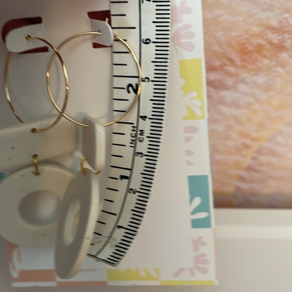 Fashion Earrings - Picture 4 of 8